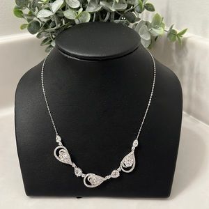 NWT Elliot Danori necklace